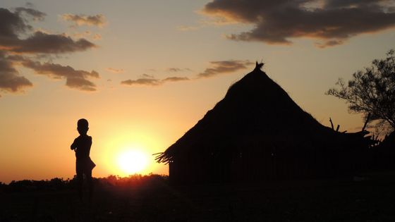 Dítě v africkém kmenovém společenství