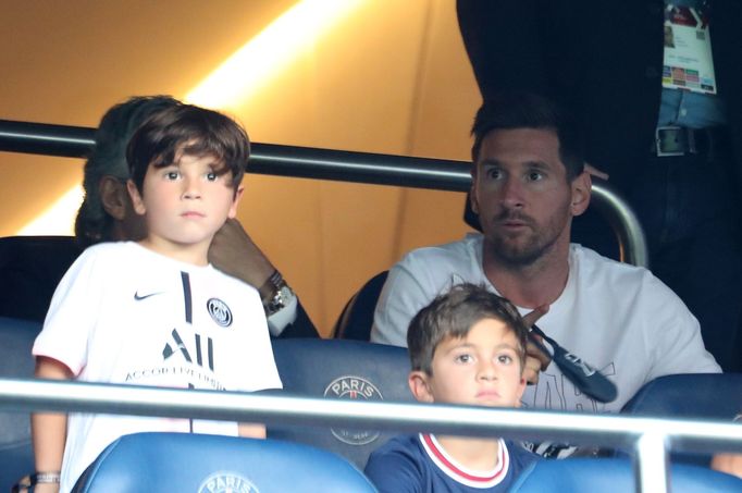 Soccer Football - Ligue 1 - Paris St Germain v RC Strasbourg - Parc des Princes, Paris, France - August 14, 2021  Paris St Germain's Lionel Messi in the stands before the