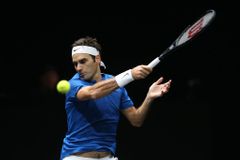 Federer se nadřel s Mannarinem, ale v rodné Basileji si přece jen počtrnácté zahraje semifinále