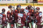 Hokejisté Sparty měli po domácím zápase s Libercem o důvod víc k radosti. Kromě výhry 5:2 si ještě zajistili postup do play off.
