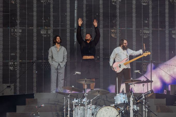 Americká kapela Imagine Dragons se svým frontmanem Danem Reynoldsem vystoupila v pražských Letňanech.