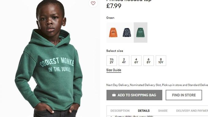 Chlapec s mikinou v britském e-shopu H&M