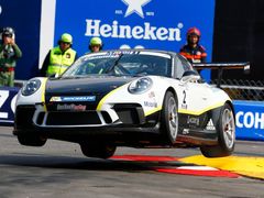 Porsche Supercup je součástí závodních víkendu formule 1 už od roku 1993..
