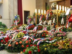 V Pražském Strašnickém krematoriu se dnes konalo rozloučení s generálem Františkem Faitlem