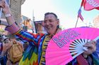 Rekordní Pride v Budapešti, zatýkání v Istanbulu: duhové pochody a dvojí metr Evropy