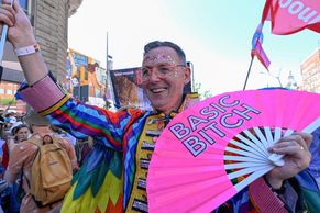 Rekordní Pride v Budapešti, zatýkání v Istanbulu: duhové pochody a dvojí metr Evropy