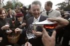 Rakousko volí prezidenta: zaujme mladé 71letý Fischer?