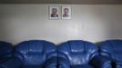 Portraits of former leader Kim Jong-il (R) and former president Kim Il-sung are seen in one of the rooms inside a North Korean flagged ship "Chong Chon Gang" docked at the Manzanillo Container Terminal in Colon City July 16, 2013. Panama detained the North Korean-flagged ship from Cuba as it headed to the Panama Canal and said it was hiding weapons in brown sugar containers, sparking a standoff in which the ship's captain attempted to commit suicide. Panama's President Ricardo Martinelli said the undeclared weapons were detected inside the containers when Panamanian authorities stopped the ship, suspecting it was carrying drugs. REUTERS/Carlos Jasso (PANAMA - Tags: CRIME LAW DRUGS SOCIETY POLITICS) Published: Čec. 16, 2013, 9:12 odp.