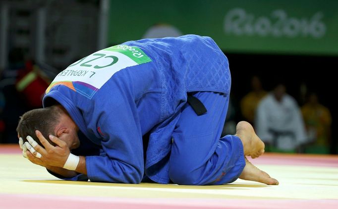 OH 2016, judo do 100 kg, semifinále: Lukáš Krpálek (v modrém)