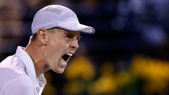 Prohlédněte si galerii ze semifinále turnaje ATP v Dubaji, v němž Tomáš Berdych pošesté v kariéře porazil bývalou světovou jedničku Rogera Federera.