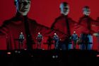 Kraftwerk v Praze smazali hranici mezi koncertem a multimediální show