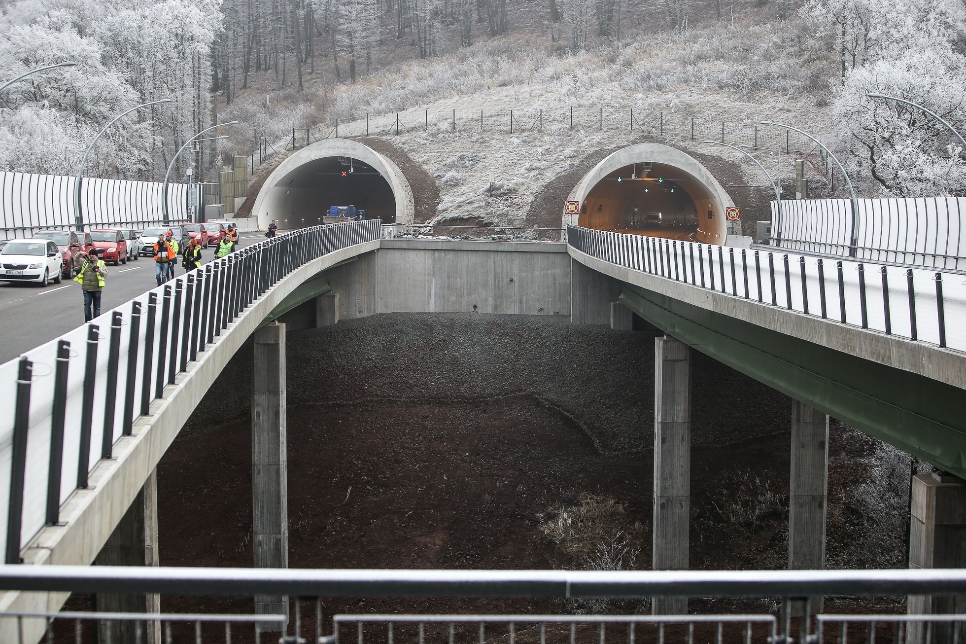 Dálnice D8 - prohlídka posledního úseku před dokončením - 6.12.2016