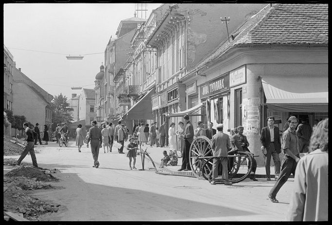 Střední a východní Evropa 50. a 60. let na fotkách amerických fotografů