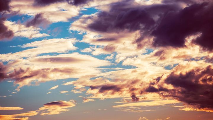 Výrazně se oteplí, pak sprcha. Mapa s předpovědí ukazuje zajímavý slunečný "příkop"; Zdroj foto: Thinkstock