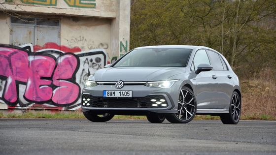 Další strana červené knihy ohrožených aut: Naftový expres VW Golf GTD ještě žije