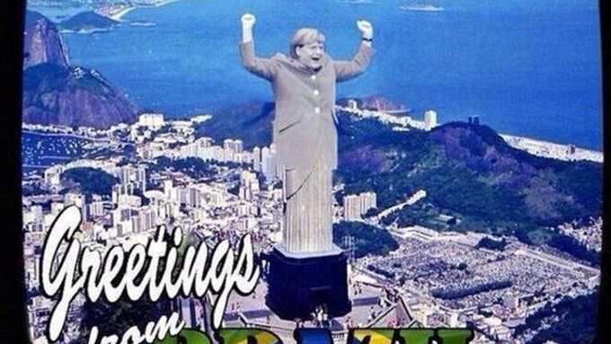 Angela Merkelová jako dominanta Ria de Janeiro. Podívejte se na ukázky lidové tvořivosti po debaklu Brazílie.