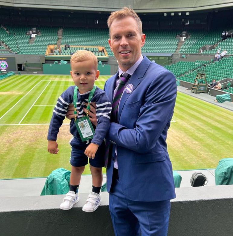 Mike Bryan se synem Jakem ve Wimbledonu