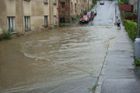Proudy vody ve ulicích v Liberci-Františkově