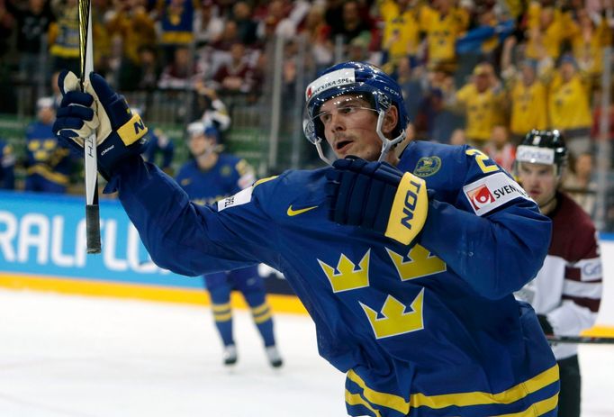 Sweden's Loui Eriksson (R) celebrates his goal against Latvia during their Ice Hockey World Championship game at the O2 arena in Prague, Czech Republic May 4, 2015. REUTE