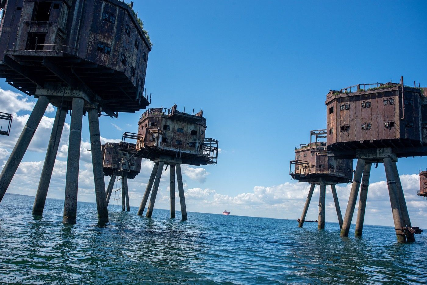 věže duchů britské pobřeží