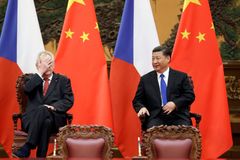 Fejeton - Staří přátelé Nové Číny a jejich "chybné názory"
