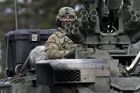 USA potvrdily záměr poslat na východ Evropy těžké zbraně