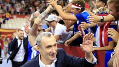 basketbal, MS 2019, Česko - Turecko, trenér Ronen Ginzburg slaví s fanoušky vítězství a postup