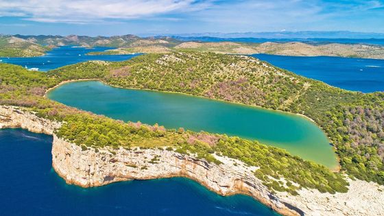 Chorvatský Karibik: Dugi otok láká na bílé pláže, tyrkysové moře i slané jezero