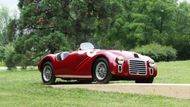 Ferrari 125 S (1947) - Je prvním vozem, který se objevil s logem automobilky Ferrari na kapotě. Vznikly pouhé dva kusy. Auto poháněl benzinový dvanáctiválec, řadilo se pětirychlostní manuální převodovkou. Výkon byl pouhých 118 koní, ale na tehdejší dobu šlo o velmi rychlé auto.