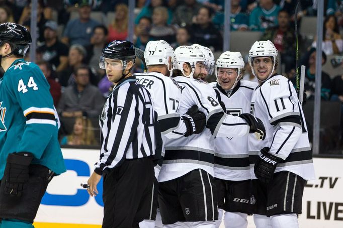 Tyler Toffoli oslavuje vstřelený gól LA Kings.