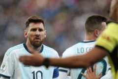 Messi zařídil gól a pak viděl červenou, Argentina přesto bere z Copy América bronz