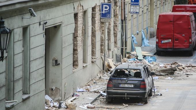 Výbuch v pražské Divadelní ulici