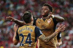 Čech se dnes premiéry za Arsenal nedočkal, nebyl na soupisce