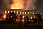 "Dvě stě let výzkumu a vědění je ztraceno." V Brazílii hořelo Národní muzeum