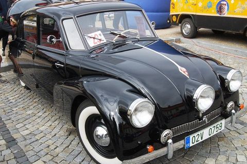 Tatra 87