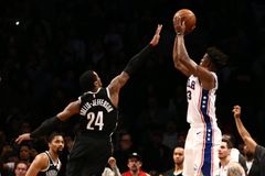 Butler trojkou v poslední vteřině završil v NBA velký obrat Philadelphie