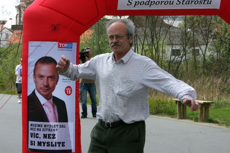 Jaroslav Lobkowicz poprvé na bruslích