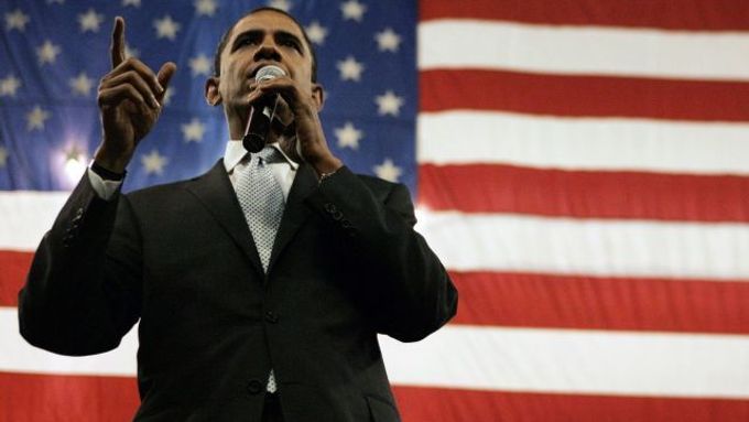 Barack Obama během volebního mítinku.