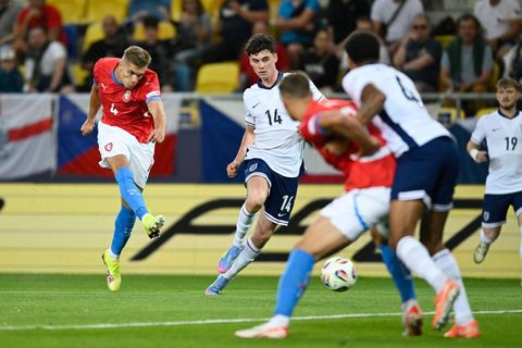 Česko - Anglie 1:3. Fila dokázal snížit, naději však českému týmu uzmul Cresswell