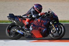MotoGP 2024: Marquez vsadil na risk s Ducati, Rossi přišel o nevlastního bratra