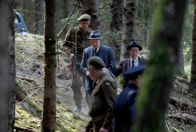 Z historického životopisného filmu Quisling - Poslední dny v režii Erika Poppeho.