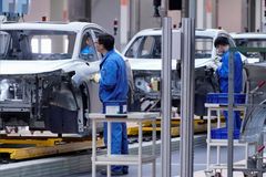 Čínská odveta za cla by dopadla na Mercedes, BMW, VW, Porsche a Ferrari