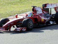 Felipe Massa odjel ve Ferrari 140 Velkých cen.
