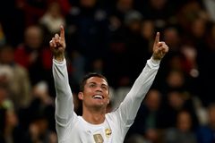 Ronaldo po rekordu popřel odchod z Realu a zastal se Beníteze