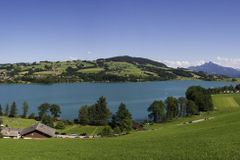 V rakouském jezeře Irrsee se topila Češka. Zachránila ji lékařka, která pomohla s oživováním