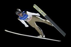 Čeští skokané na lyžích skončili ve zkráceném závodu SP pátí