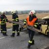 Nezajištěné traverzy probodly auto