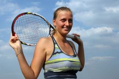 Tenis ŽIVĚ Kvitová - Bondarenková 6:4, 5:7, 6:4