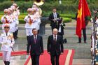 Putin ve Vietnamu ocenil vládu za postoj k válce na Ukrajině