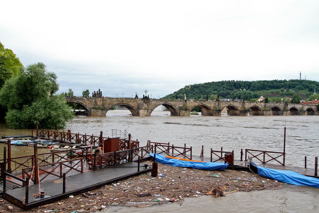 Praha povodně, neděle 2.6.